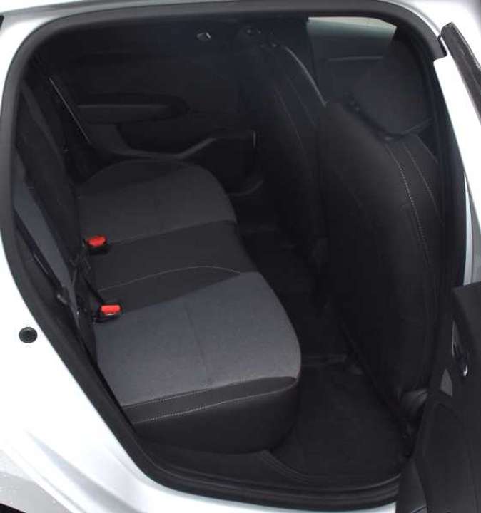 Mitsubishi Colt - Imagem 10