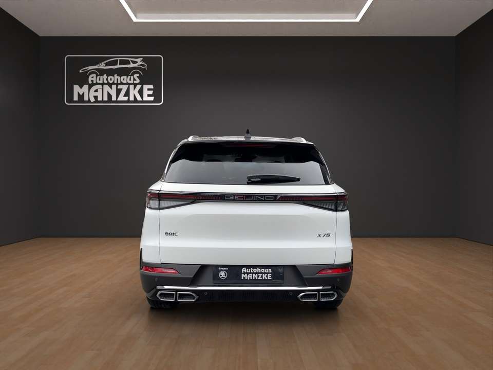 BAIC Beijing X75 - Imagem 4