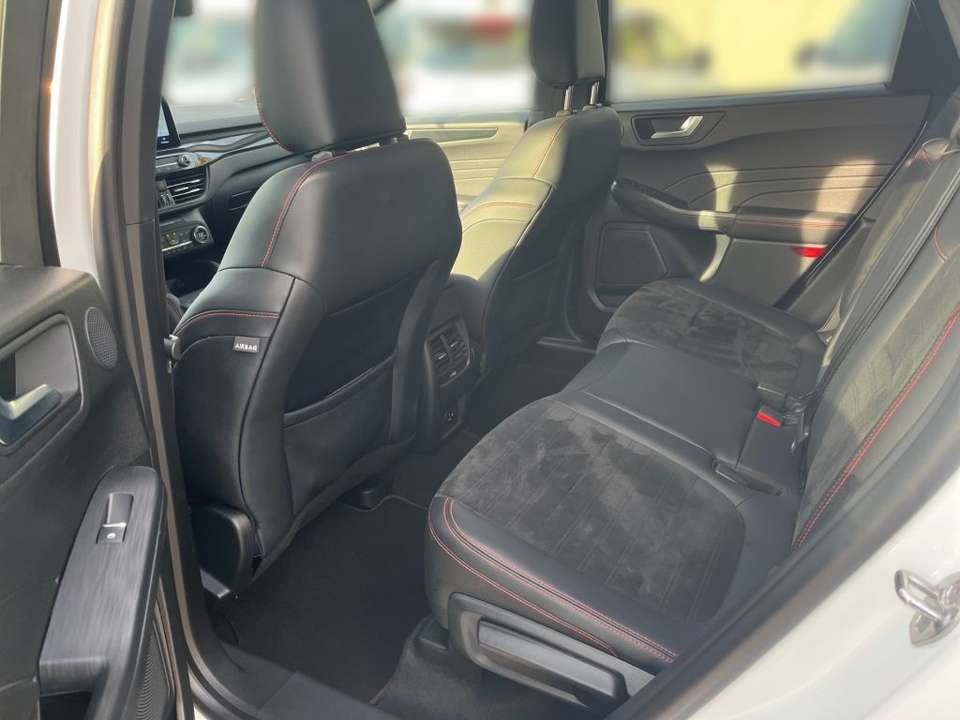 Ford Kuga - Imagem 13