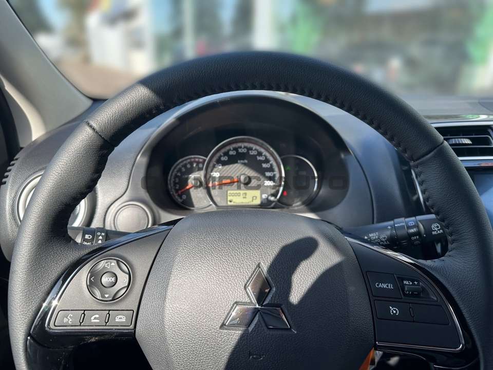 Mitsubishi Space Star - Imagem 9