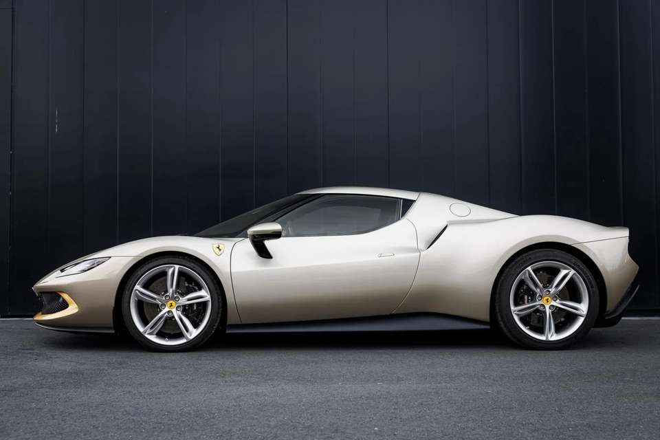 Ferrari 296 GTB - Imagem 9