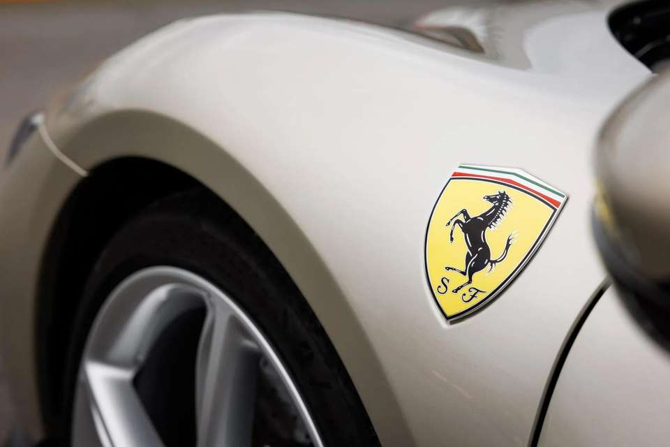 Ferrari 296 GTB - Imagem 20