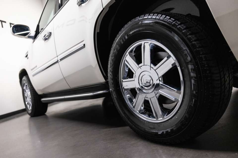 Cadillac Escalade - Imagem 11