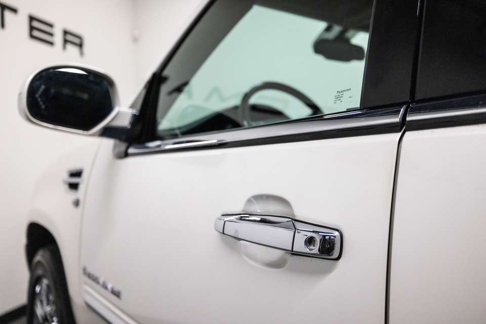 Cadillac Escalade - Imagem 15