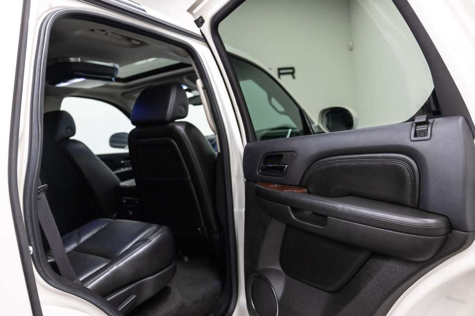 Cadillac Escalade - Imagem 16