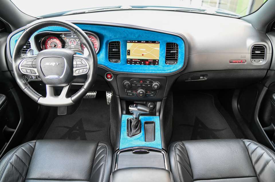 Dodge Charger - Imagem 10