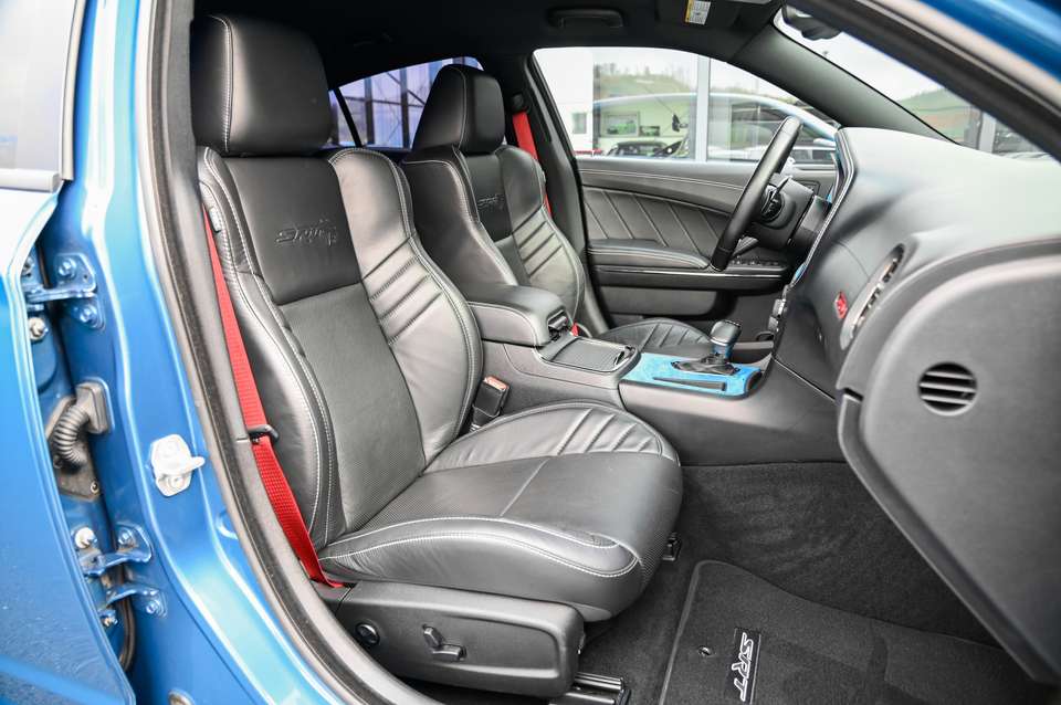 Dodge Charger - Imagem 13