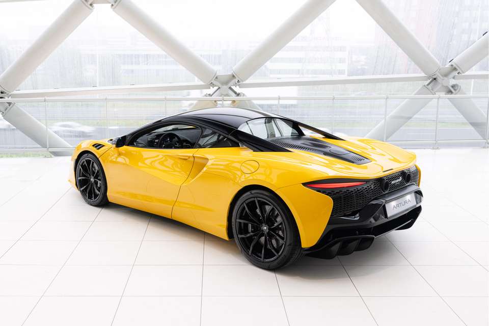 McLaren Artura - Imagem 2