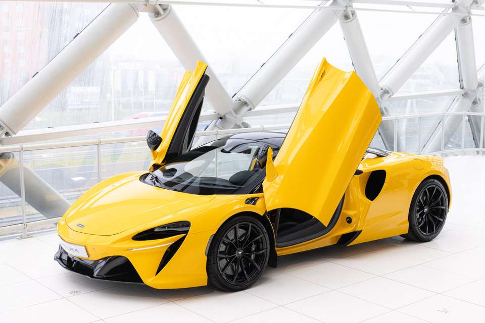 McLaren Artura - Imagem 5