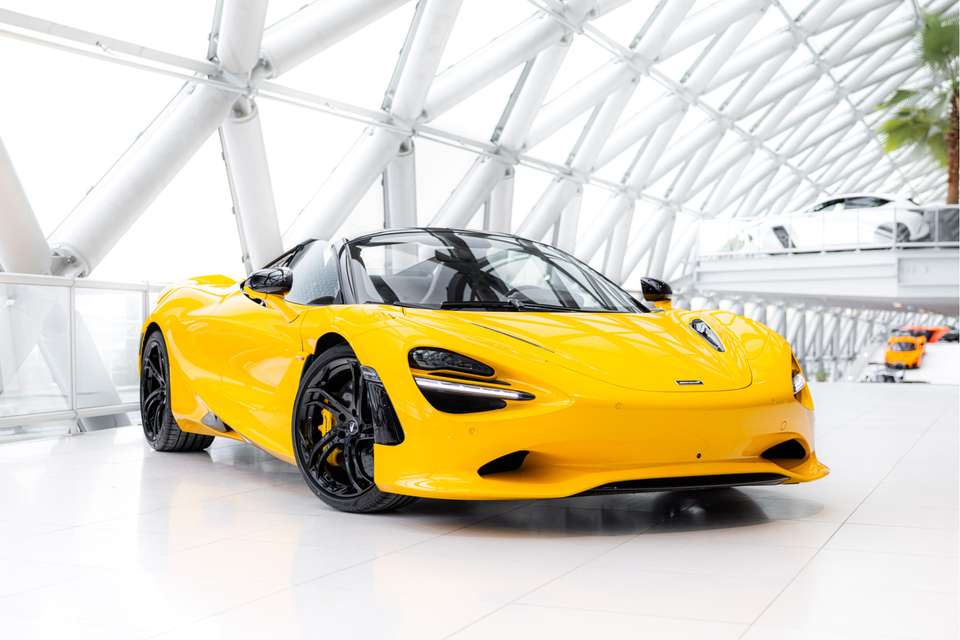 McLaren 750S 2024