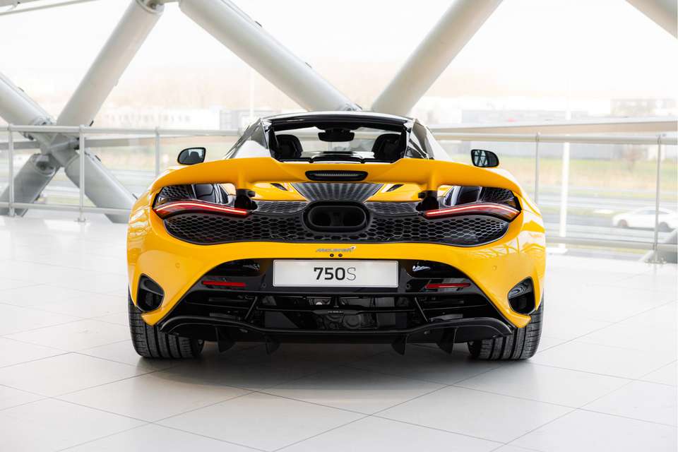 McLaren 750S - Imagem 10