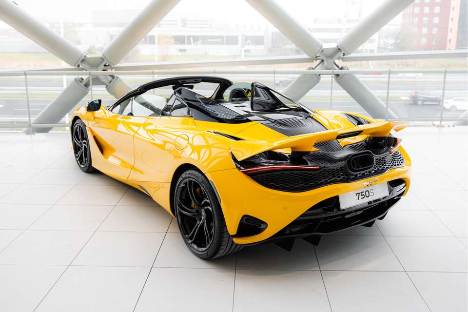 McLaren 750S - Imagem 13