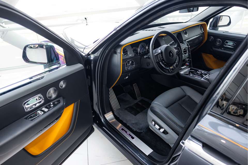 Rolls-Royce Cullinan - Imagem 3