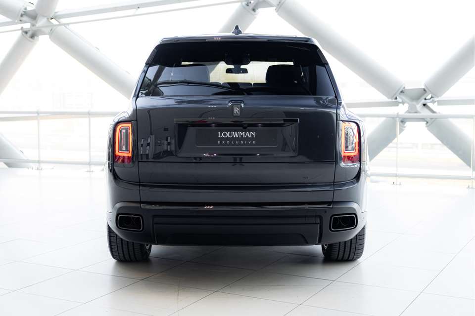 Rolls-Royce Cullinan - Imagem 10