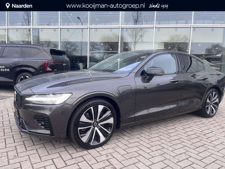 Volvo S60 2023