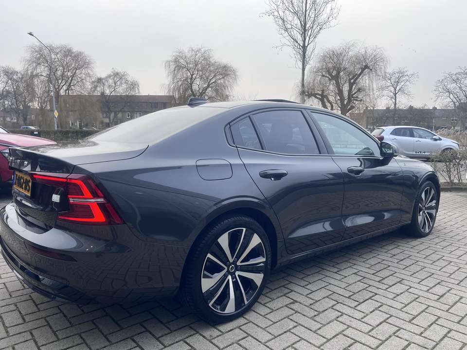 Volvo S60 - Imagem 4