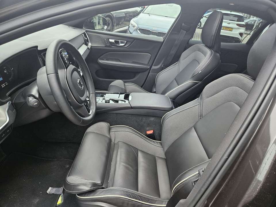 Volvo S60 - Imagem 10
