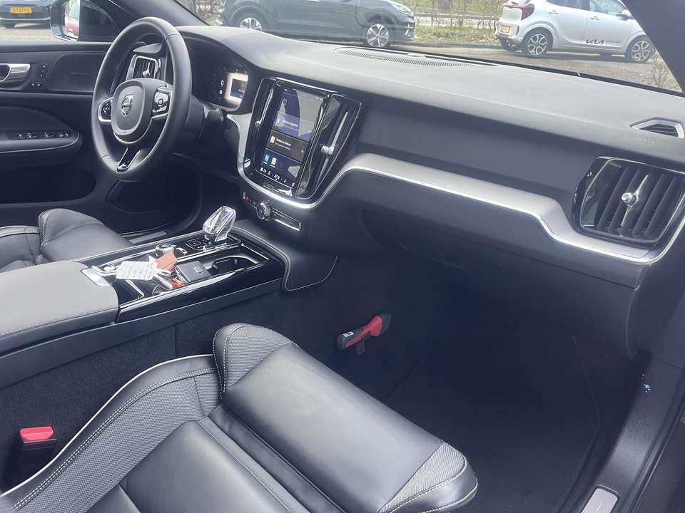 Volvo S60 - Imagem 14