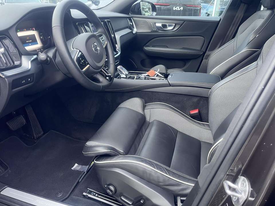 Volvo S60 - Imagem 15