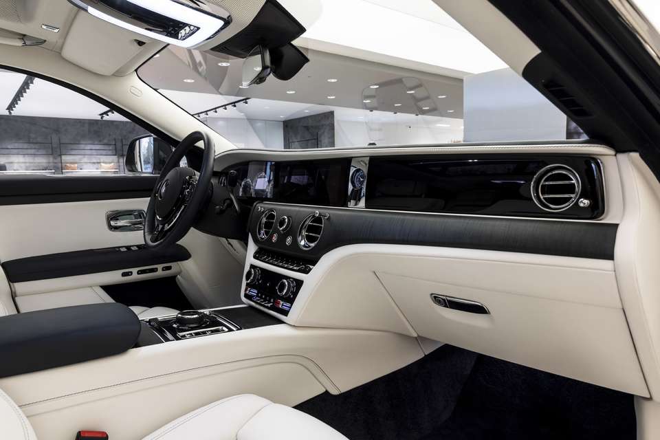 Rolls-Royce Ghost - Imagem 5