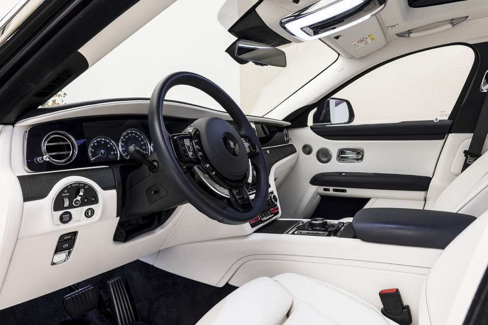 Rolls-Royce Ghost - Imagem 15