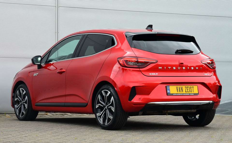 Mitsubishi Colt - Imagem 8