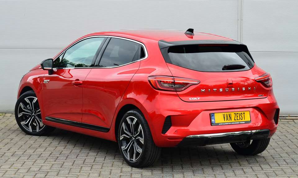 Mitsubishi Colt - Imagem 9