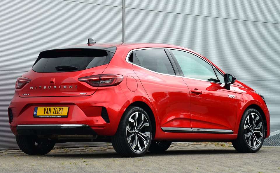 Mitsubishi Colt - Imagem 11