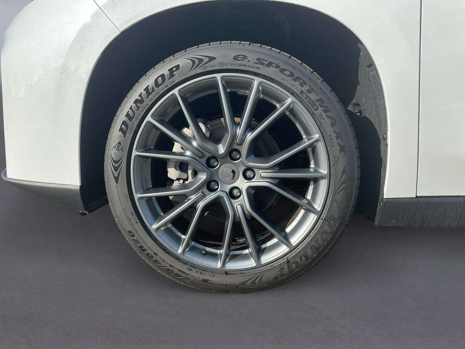 Car picture 11
