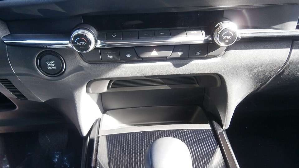 Mazda CX-30 - Imagem 8