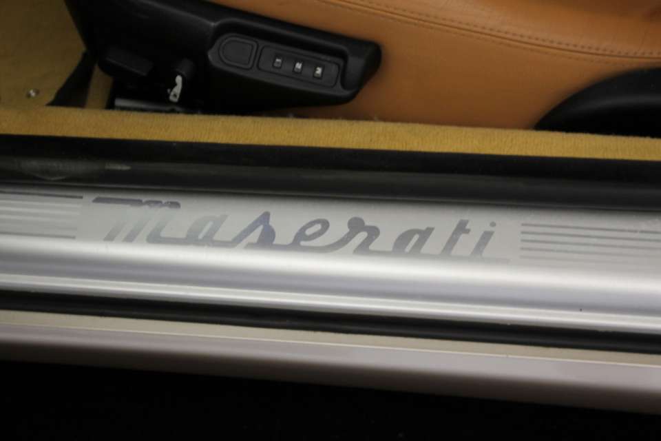 Maserati Coupe - Imagem 14