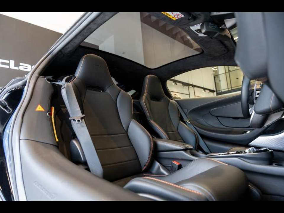 McLaren GT - Imagem 14