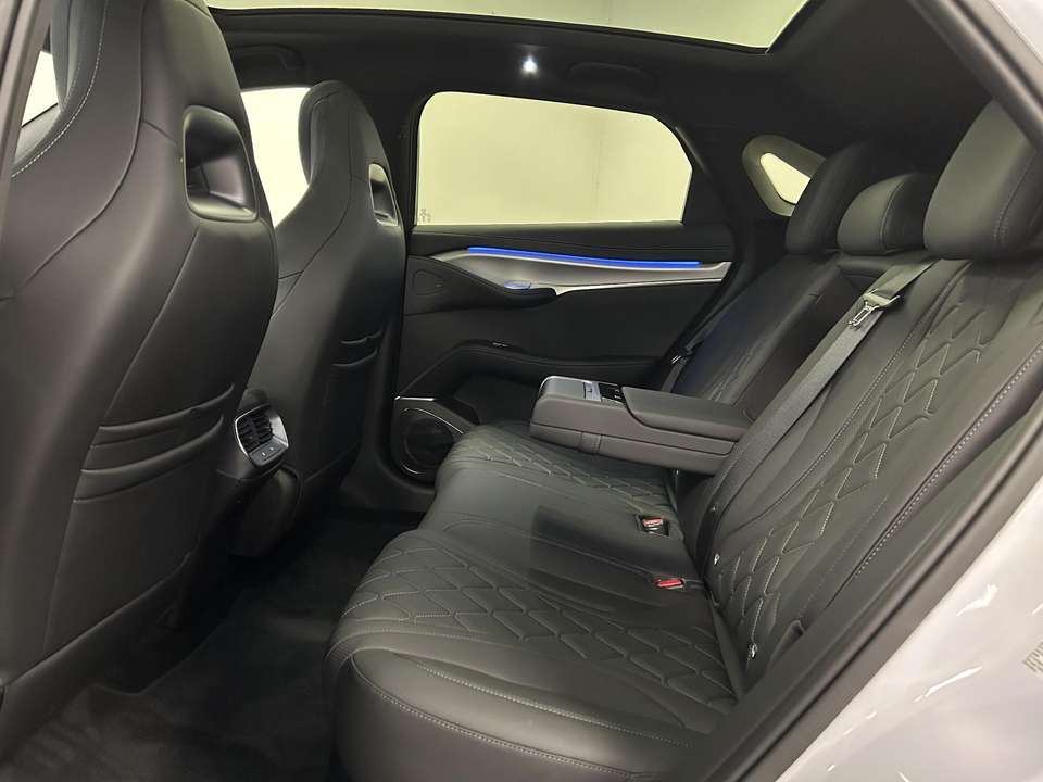 Car picture 7