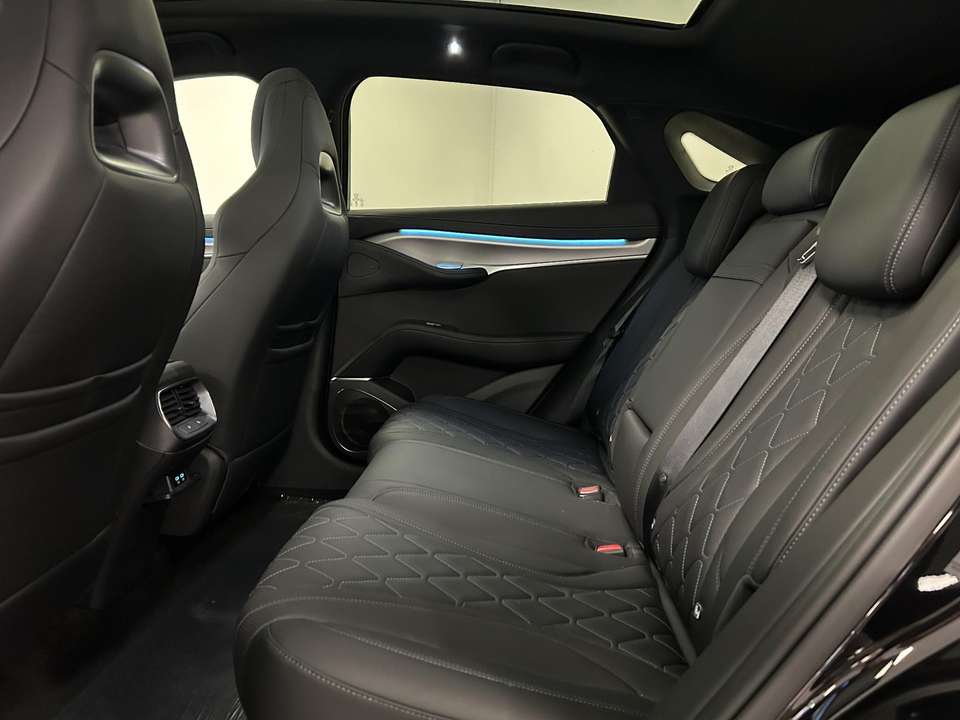 Car picture 8