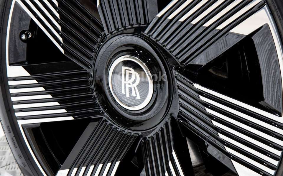 Rolls-Royce Spectre - Imagem 10