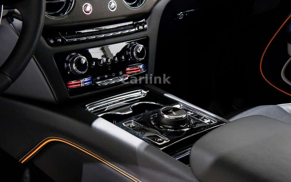 Rolls-Royce Spectre - Imagem 14