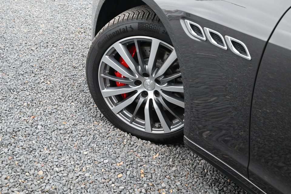 Maserati Quattroporte - Imagem 3