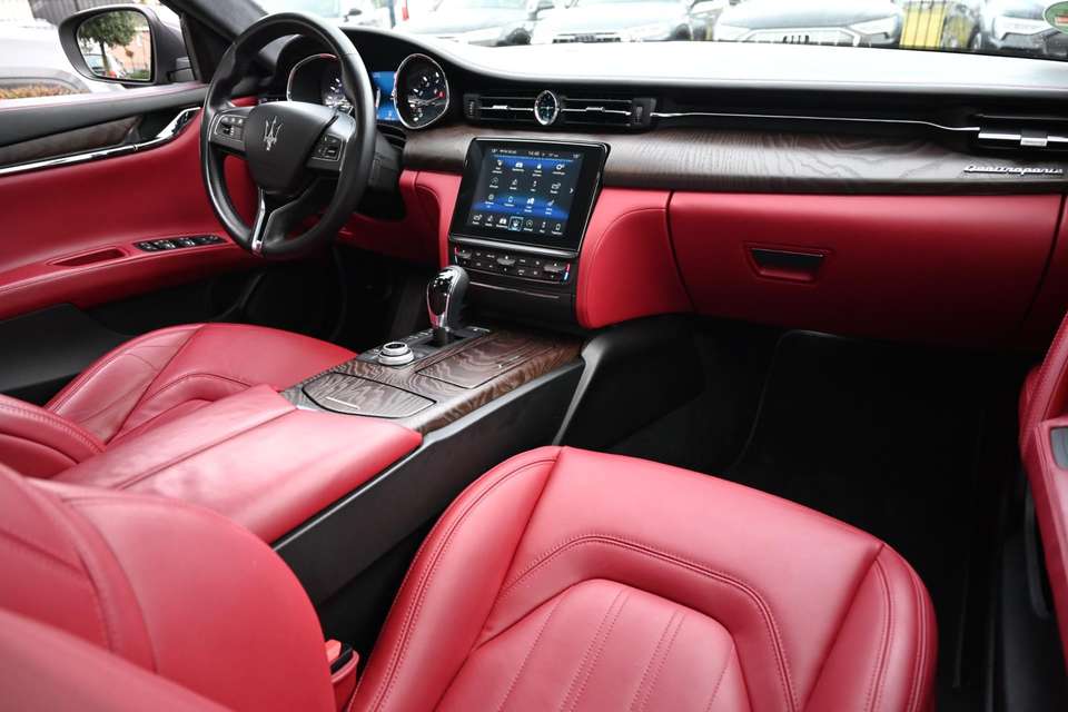Maserati Quattroporte - Imagem 14