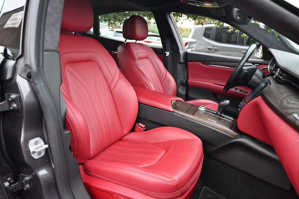 Maserati Quattroporte - Imagem 18
