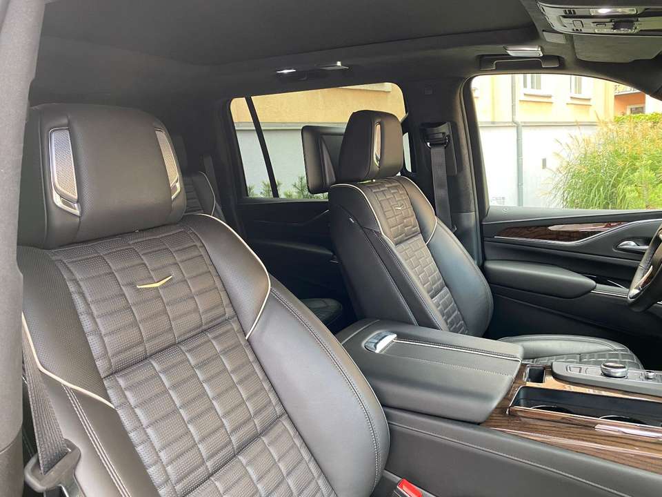 Cadillac Escalade - Imagem 11
