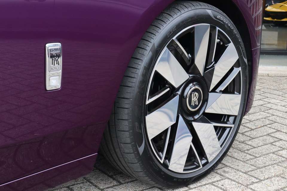 Rolls-Royce Phantom - Imagem 8