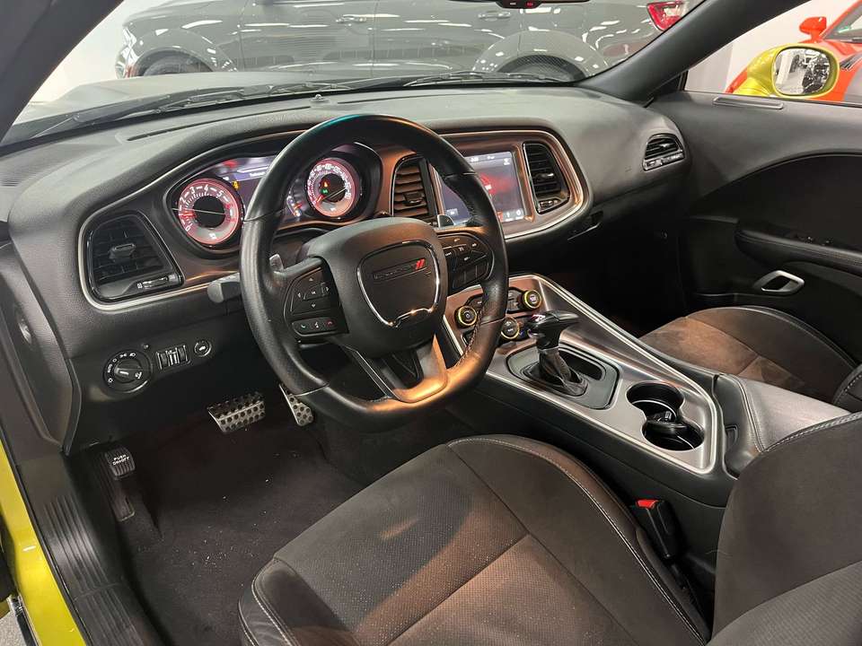 Dodge Challenger - Imagem 12