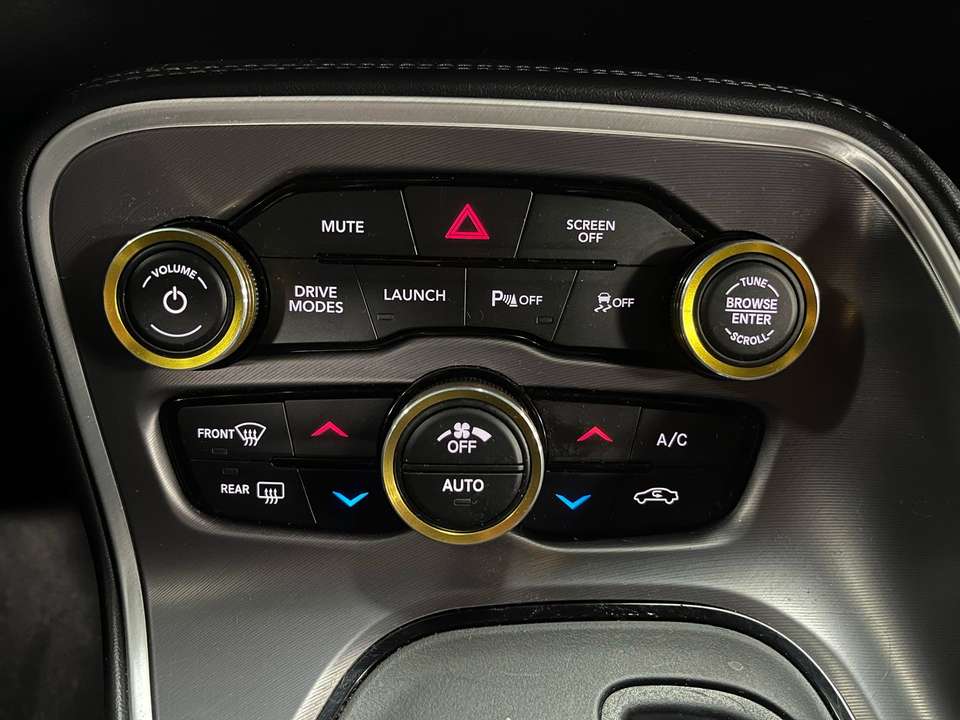 Dodge Challenger - Imagem 18