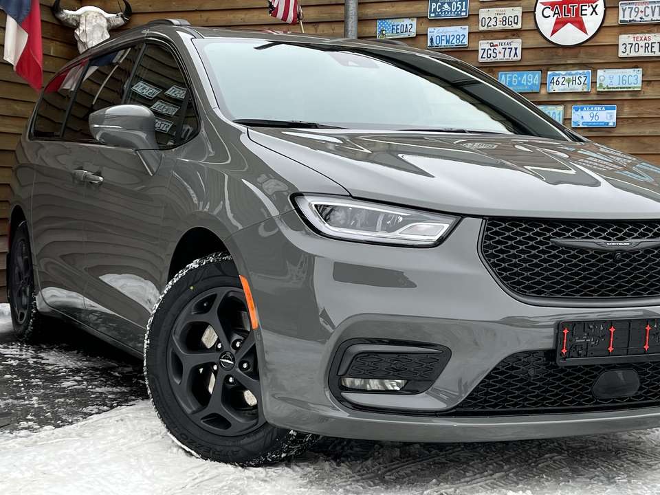 Chrysler Pacifica - Imagem 3