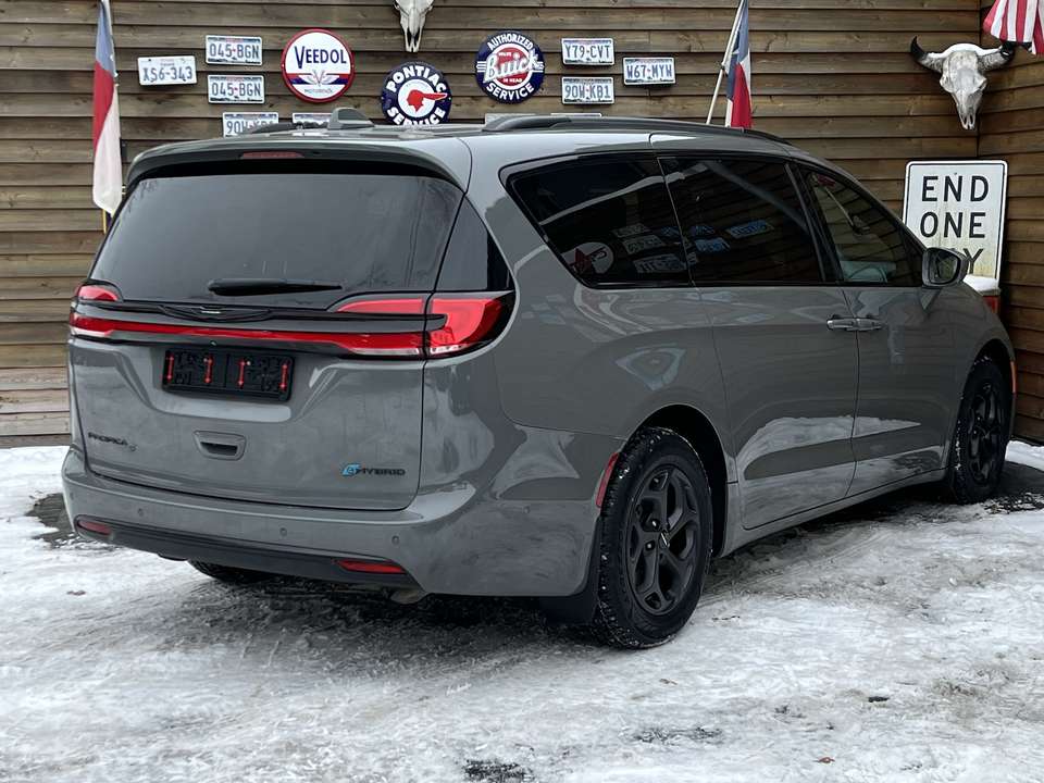 Chrysler Pacifica - Imagem 14