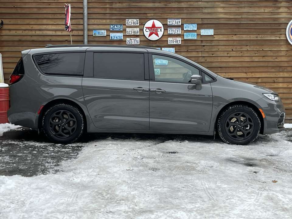 Chrysler Pacifica - Imagem 15