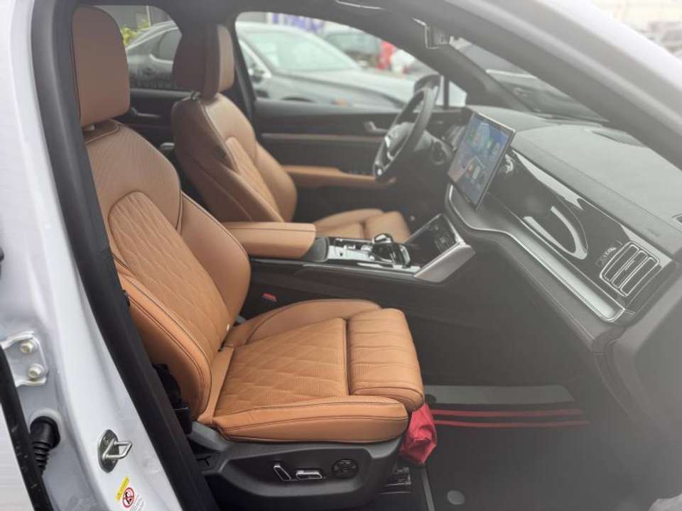 BYD Tang - Imagem 11