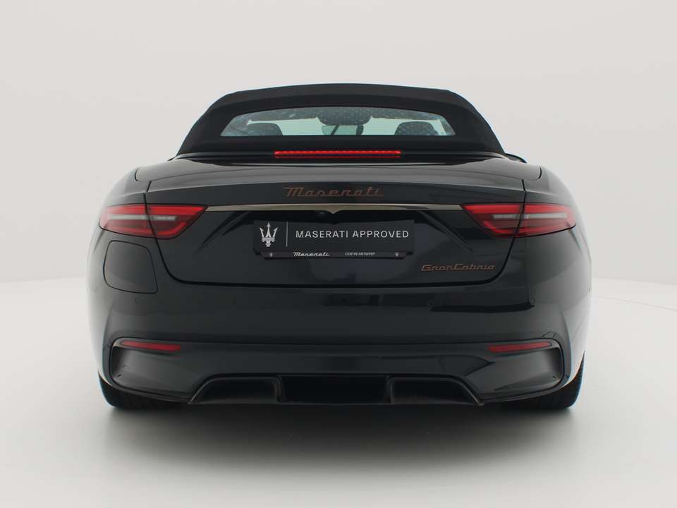 Maserati GranCabrio - Imagem 3