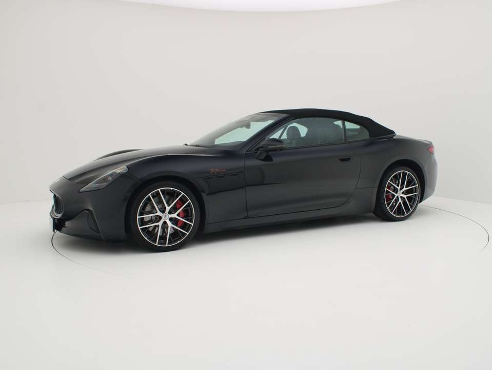 Maserati GranCabrio - Imagem 8