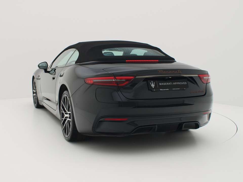 Maserati GranCabrio - Imagem 10